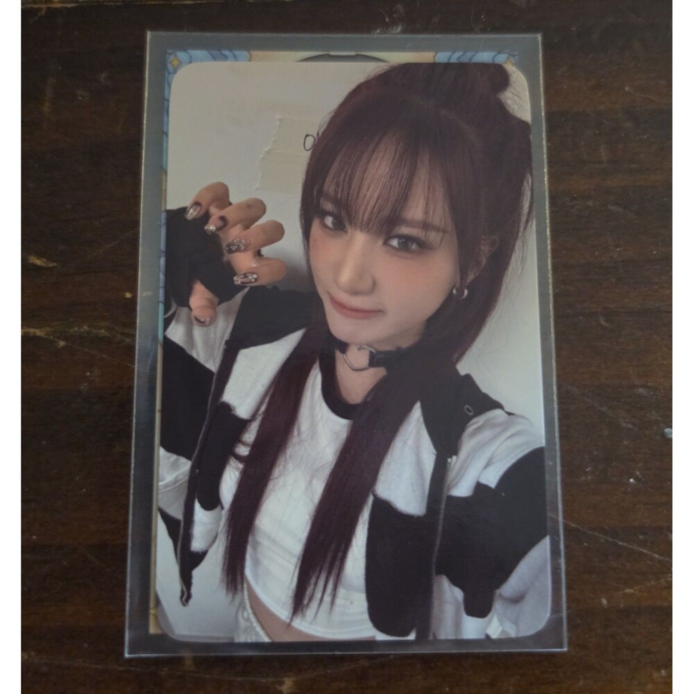 Primrose Steal Heart Hayun Album Photocard